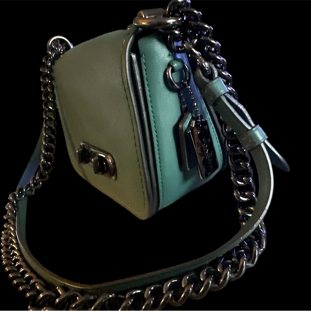 Coach purse all matte leather. Hardware and leather straps convertible.